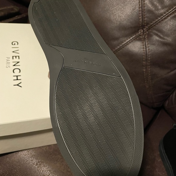 Rare Givenchy urban knot high (Authentic) - Picture 6 of 7